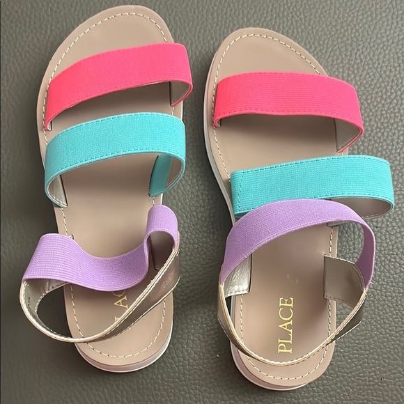 Place Pink and Blue Sandals Modern Casual Design - Picture 2 of 5